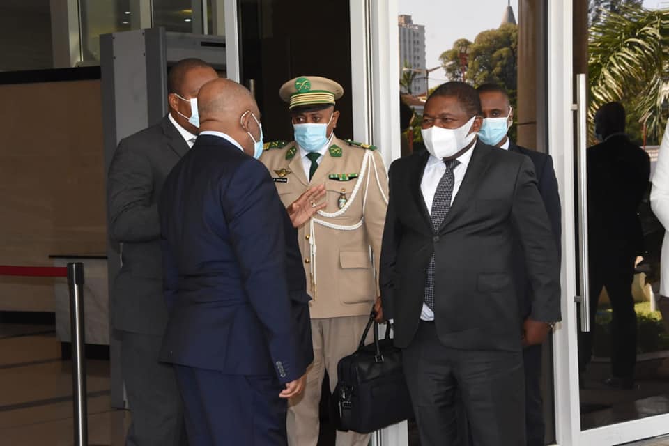 Le Président de l'Union des Comores, SEM AZALI Assoumani a rencontré Son Excellence Monsieur Felipe Nyusi, Président de la République du Mozambique ce mercredi 4 août 2021 à Maputo.